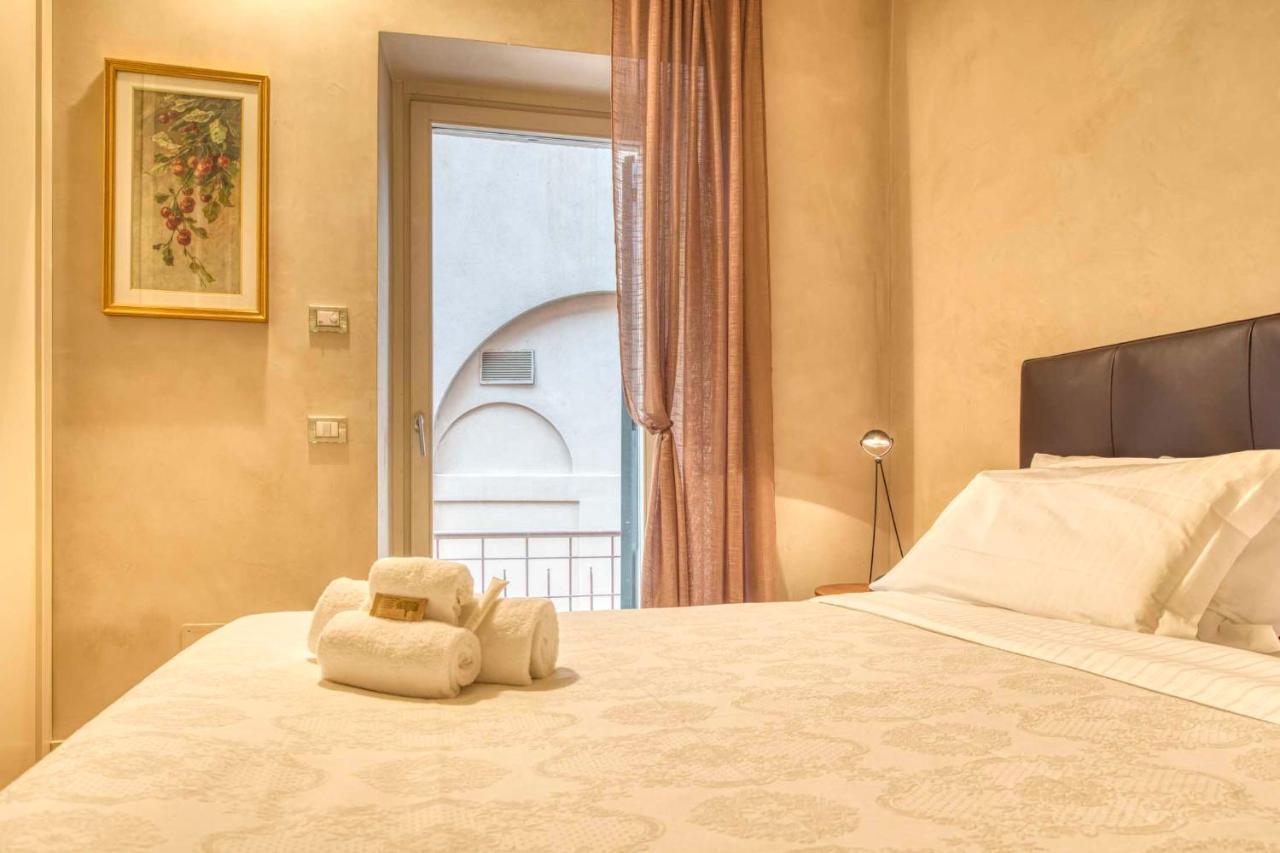 Apartmentsarena - Suite Mercatorum - Piazza Erbe Верона Екстер'єр фото