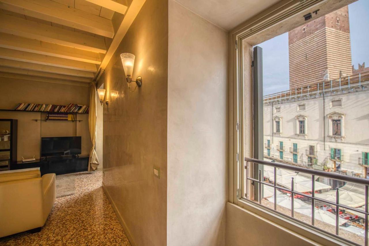 Apartmentsarena - Suite Mercatorum - Piazza Erbe Верона Екстер'єр фото